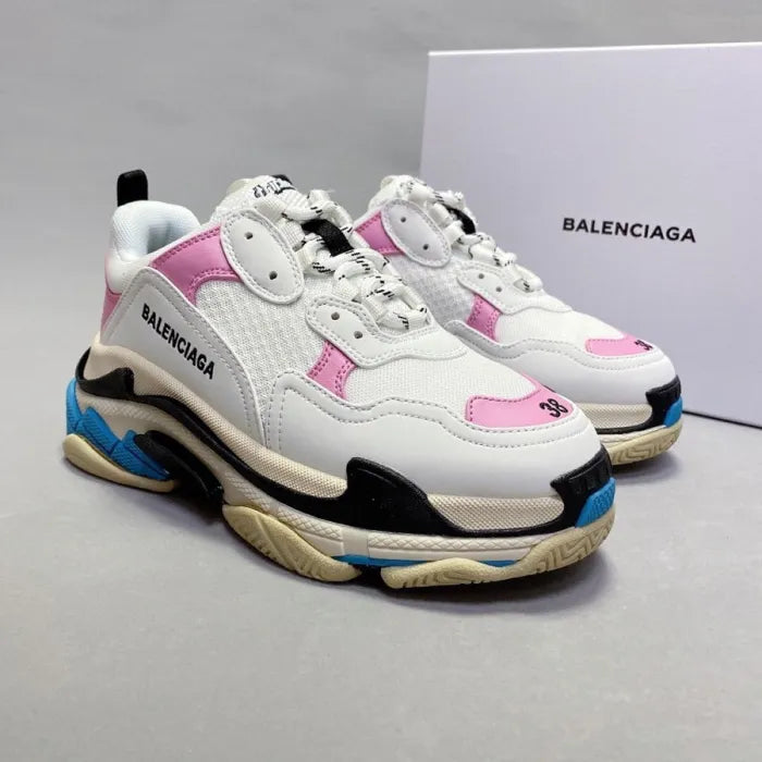 B - SNEAKERS