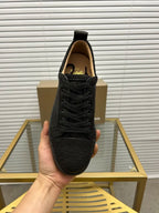 C - SNEAKERS