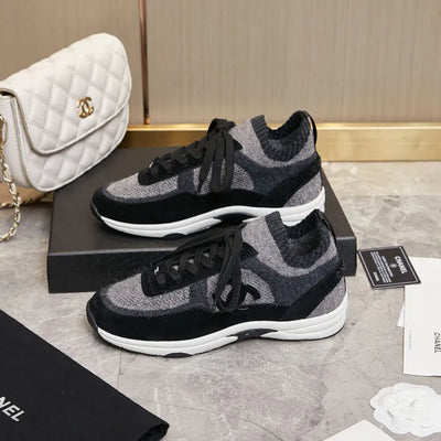 C - SNEAKERS