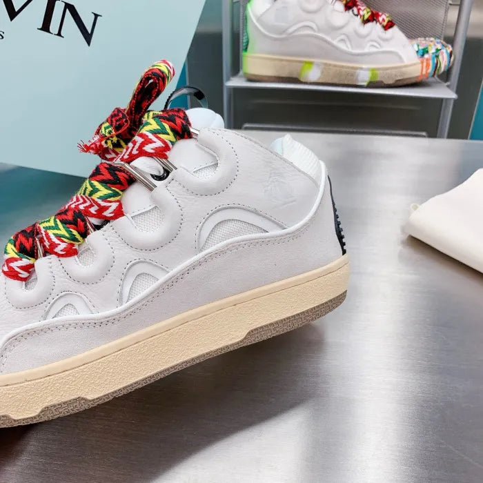 L - SNEAKERS