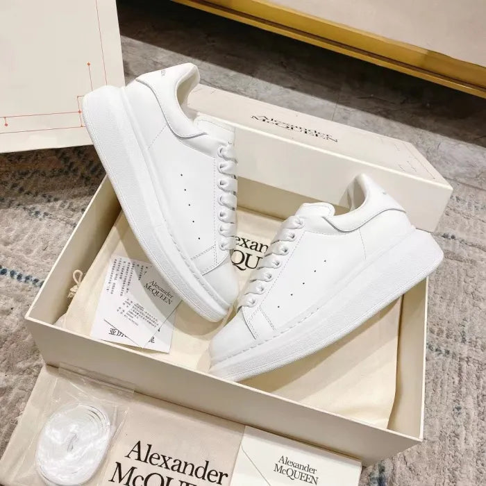 A - SNEAKERS