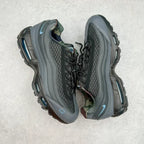 C - SNEAKERS