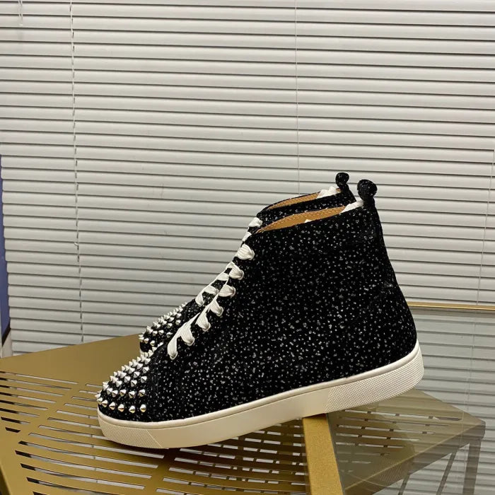 A - SNEAKERS