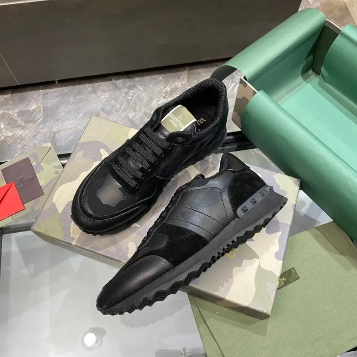 V - SNEAKERS