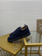 C - SNEAKERS