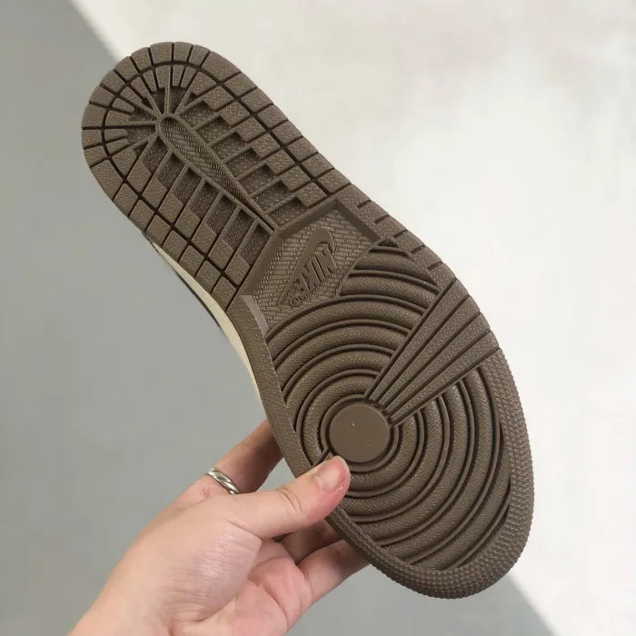 N - SNEAKERS