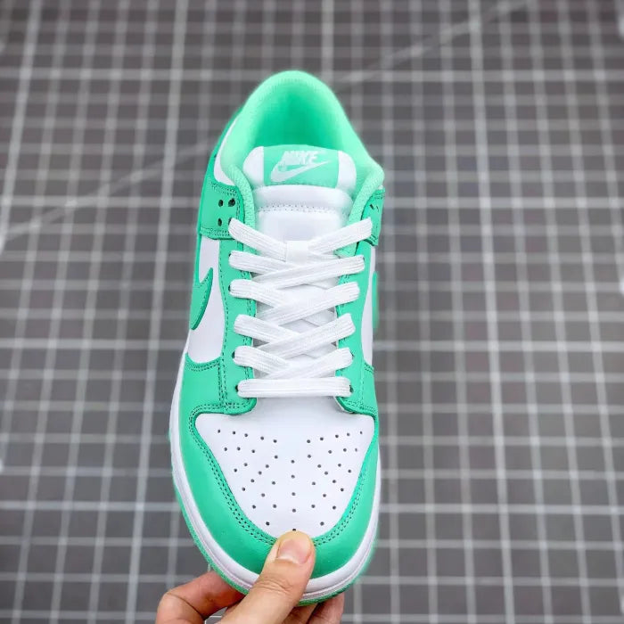 N - SNEAKERS