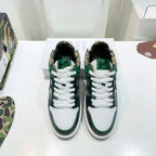 B - SNEAKERS