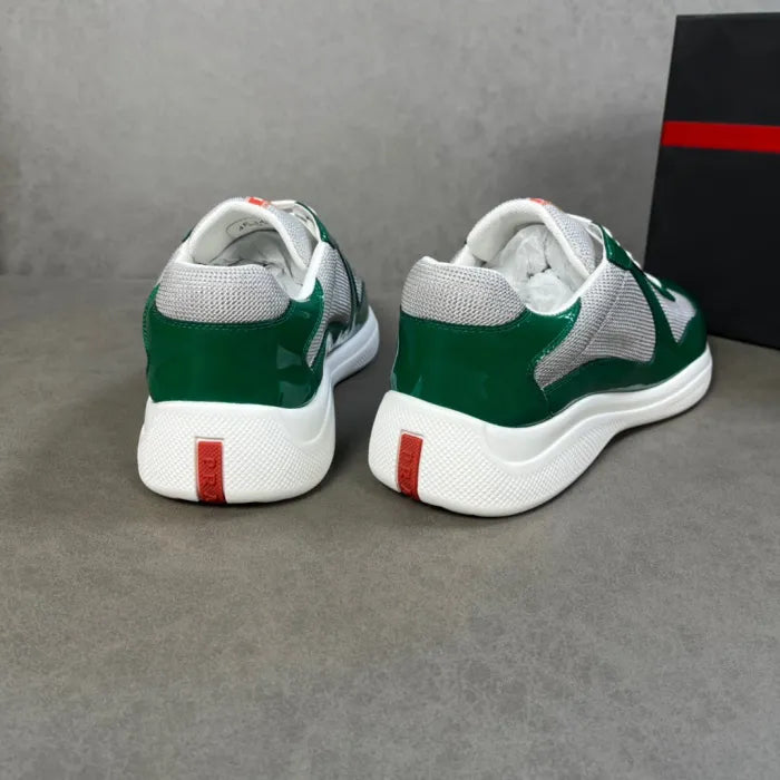 P - SNEAKERS