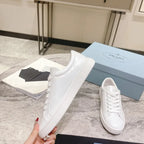 P - SNEAKERS