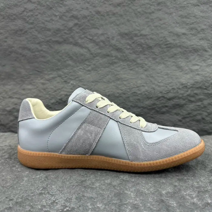 M - SNEAKERS
